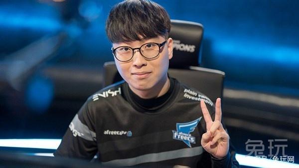 跨四国汽车拉力赛泰国素叻他尼举行SS4集结赛.