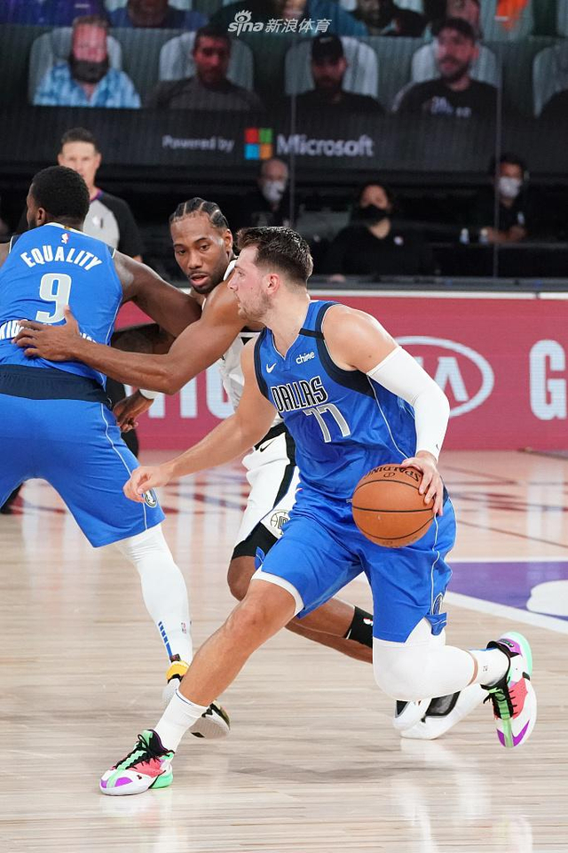 赛中都展示 赛中都展示