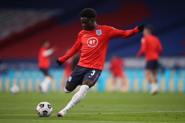 的样本里显 的样本里显