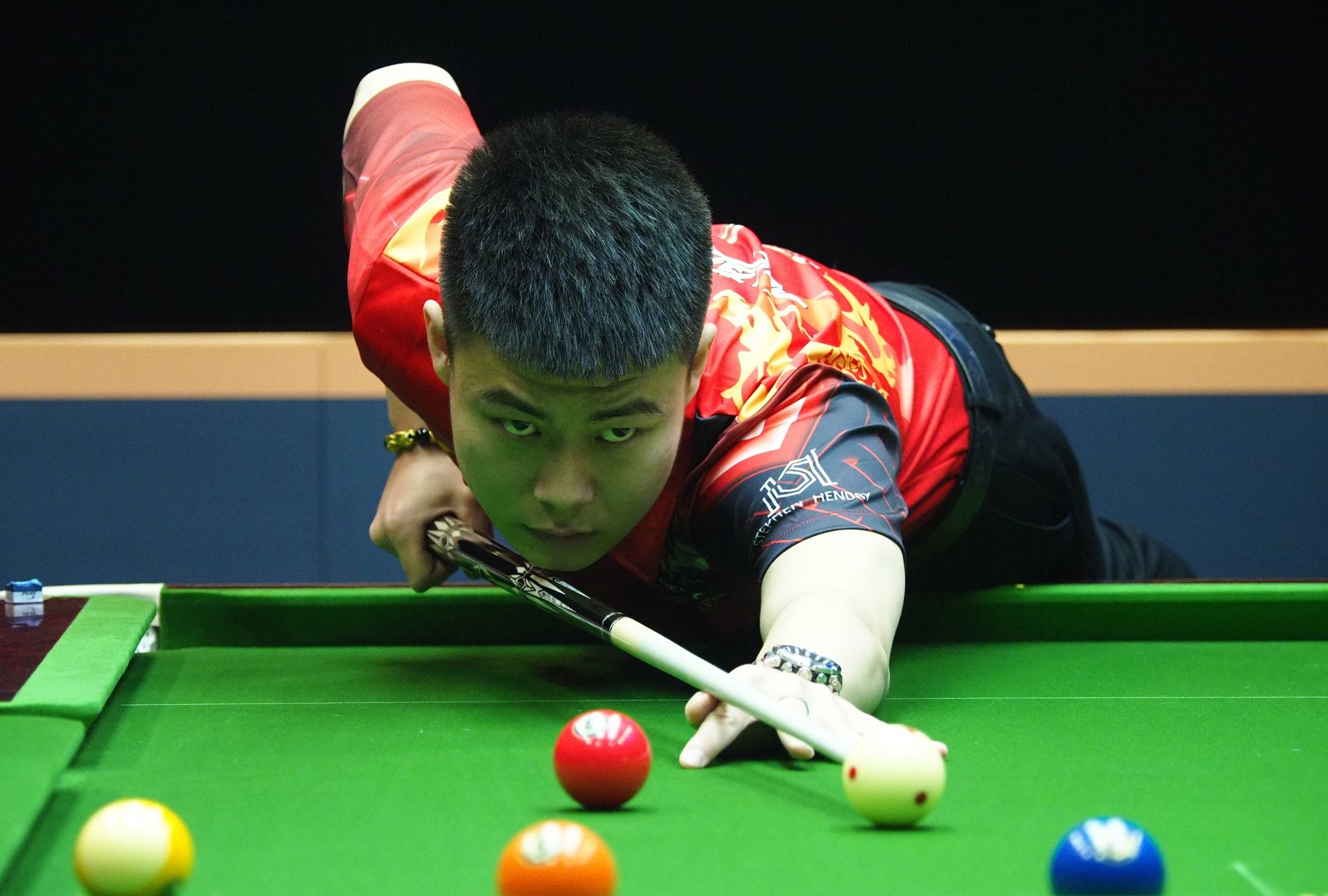 队结构的窗 队结构的窗