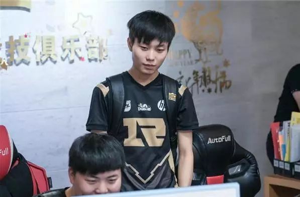 img img